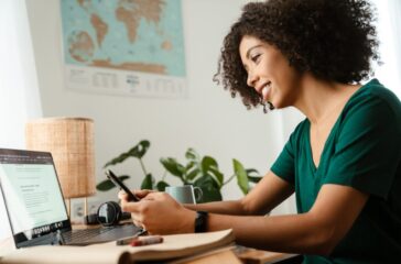 Was ist Aktives Sitzen und wie setzt man es zu Hause um?